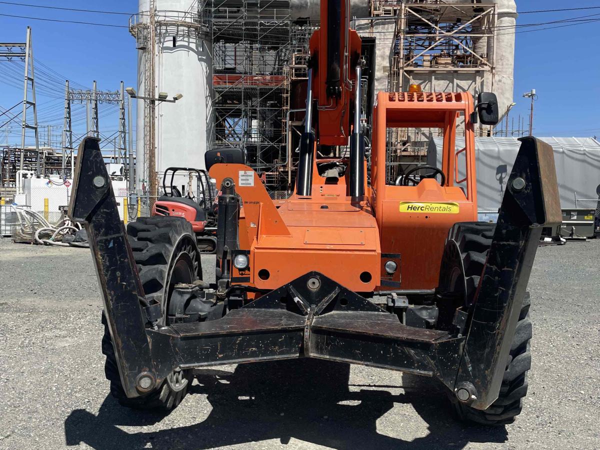 2019 SkyTrak 10042