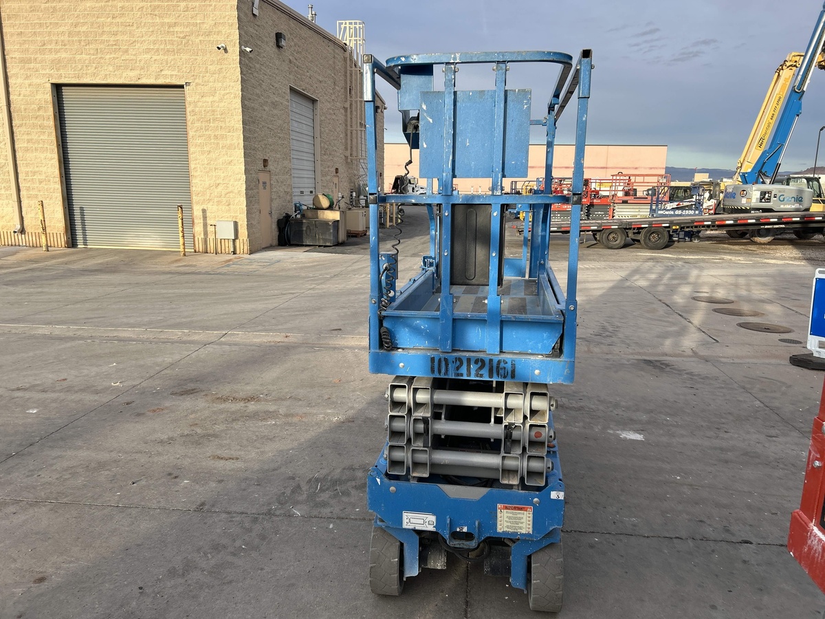 2017 Genie GS-2632-6