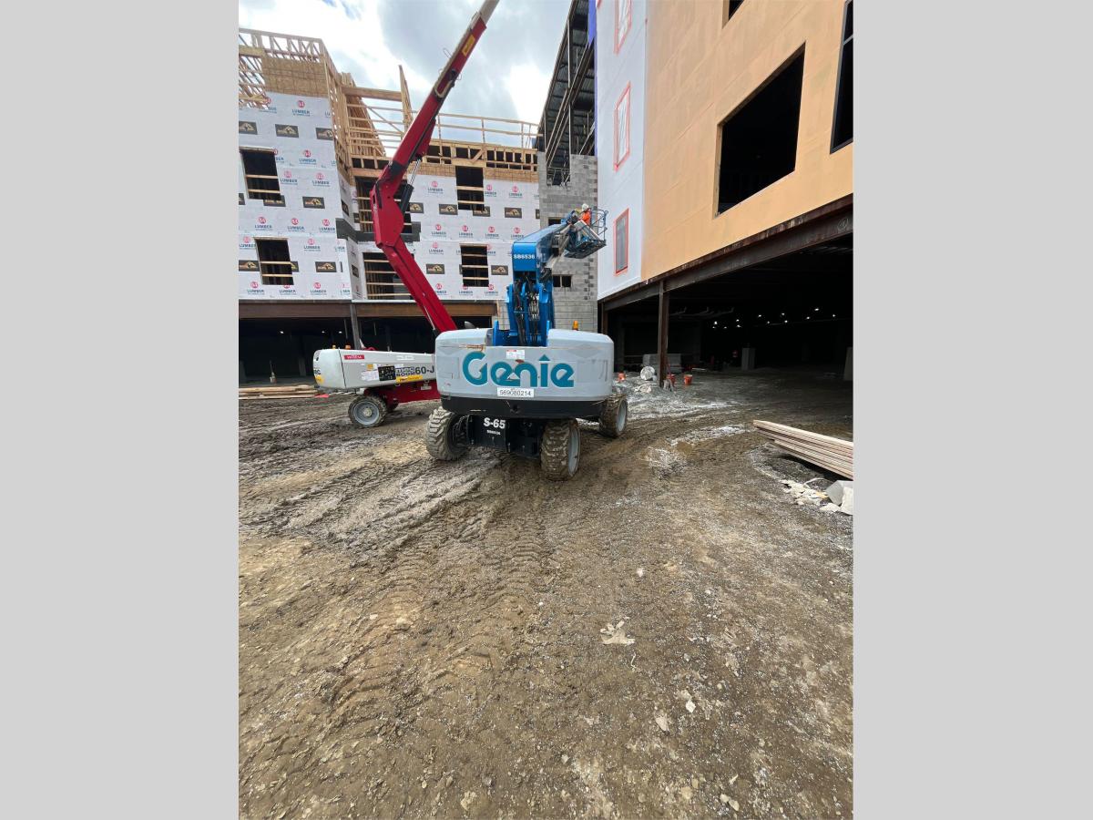 2017 Genie S-65-2