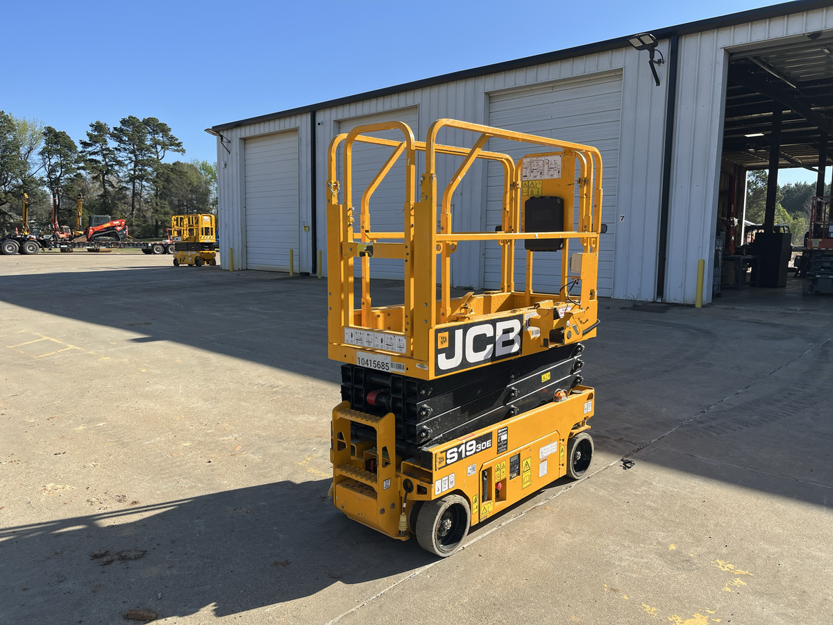 2023 JCB S1930E-5