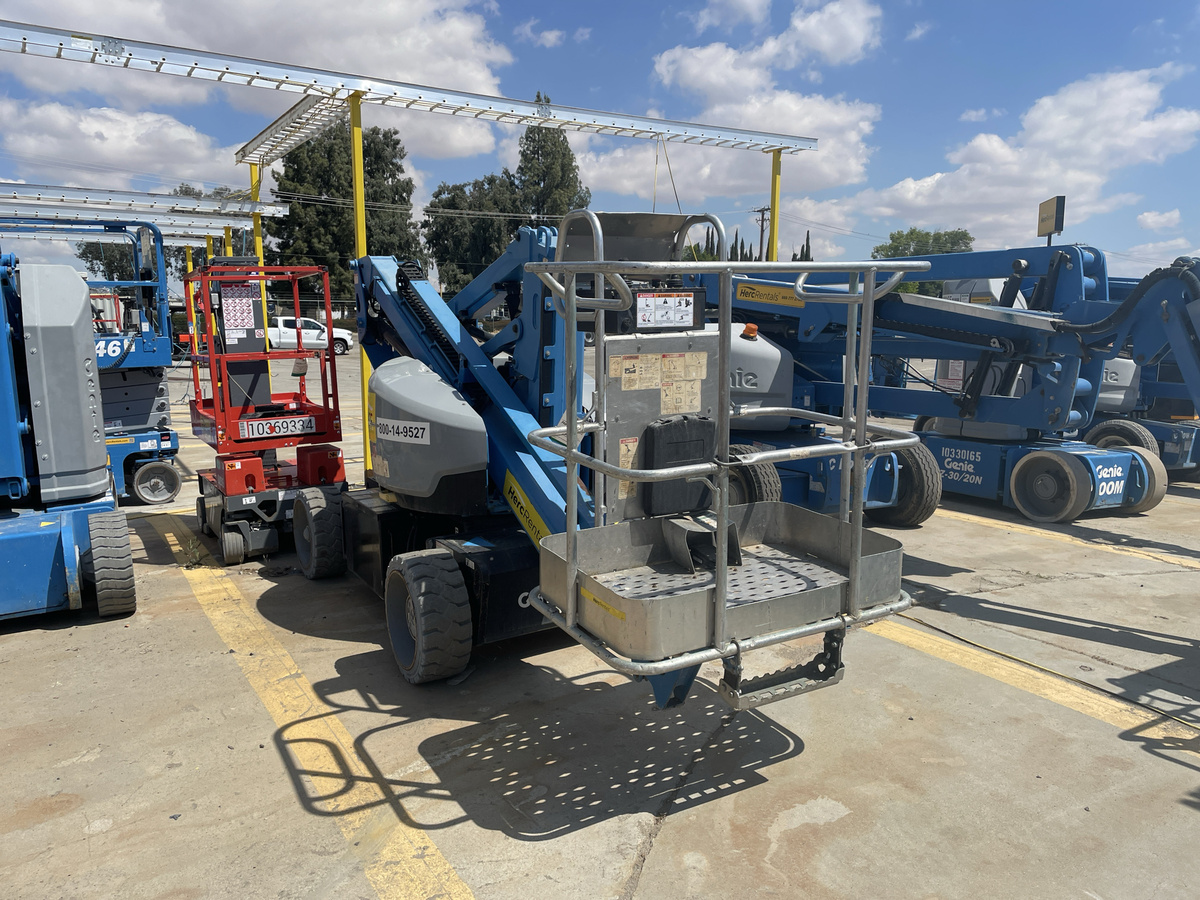 2017 Genie Z-33/18-3