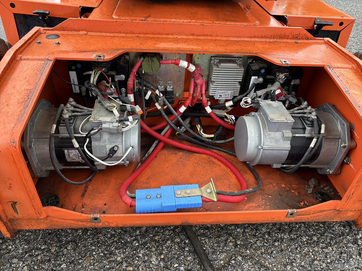 2018 JLG E400AJPN