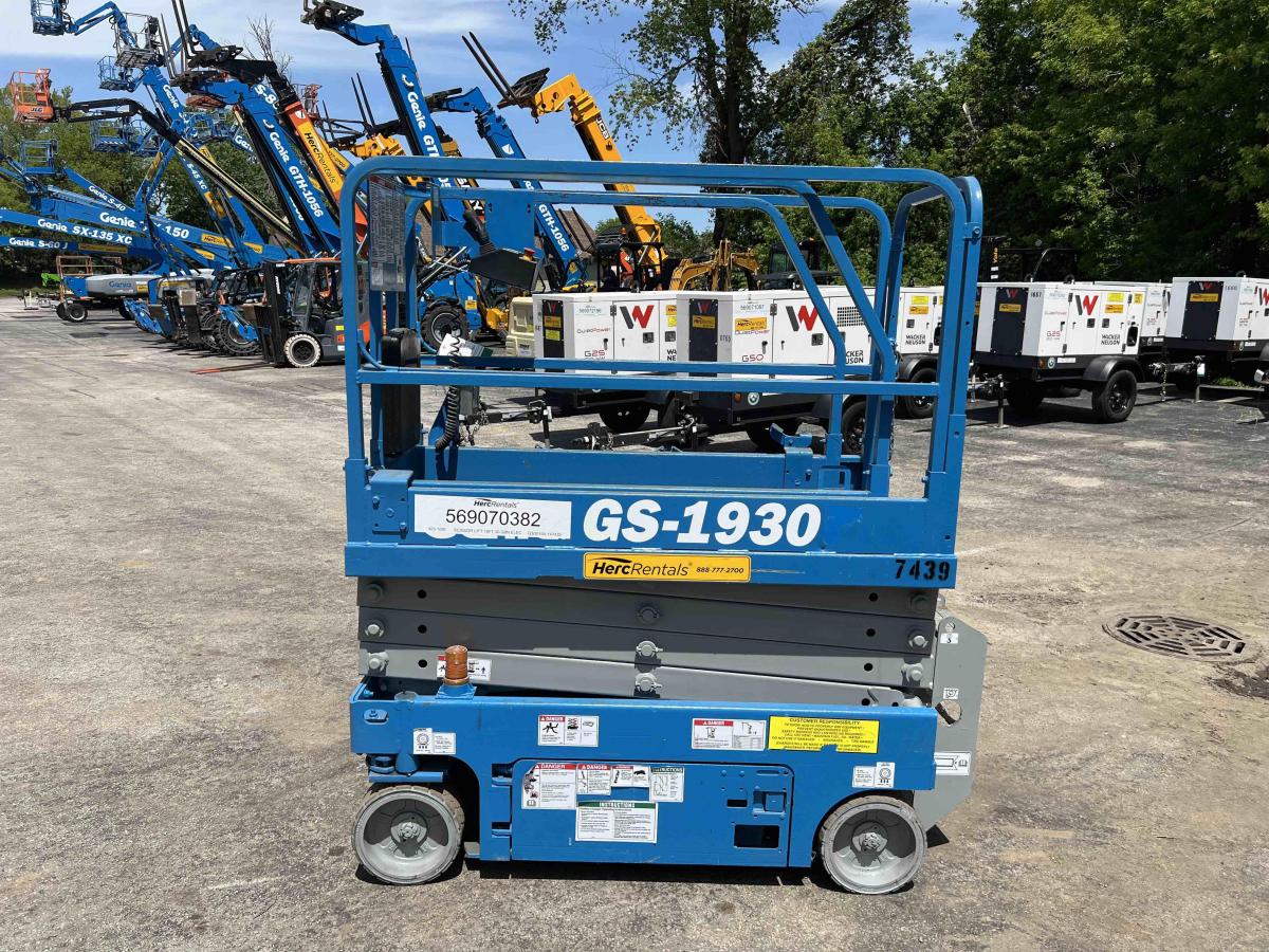 2015 Genie GS-1930