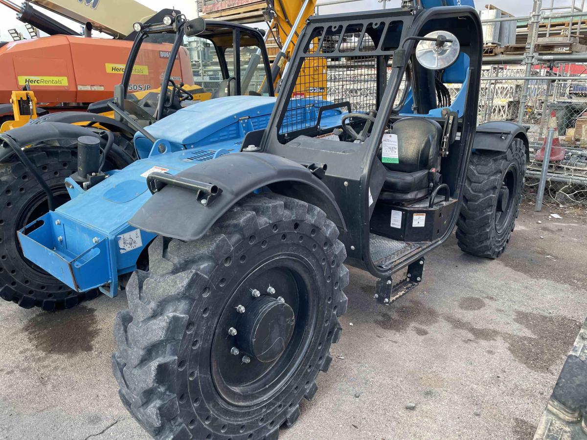 2018 Genie GTH 844