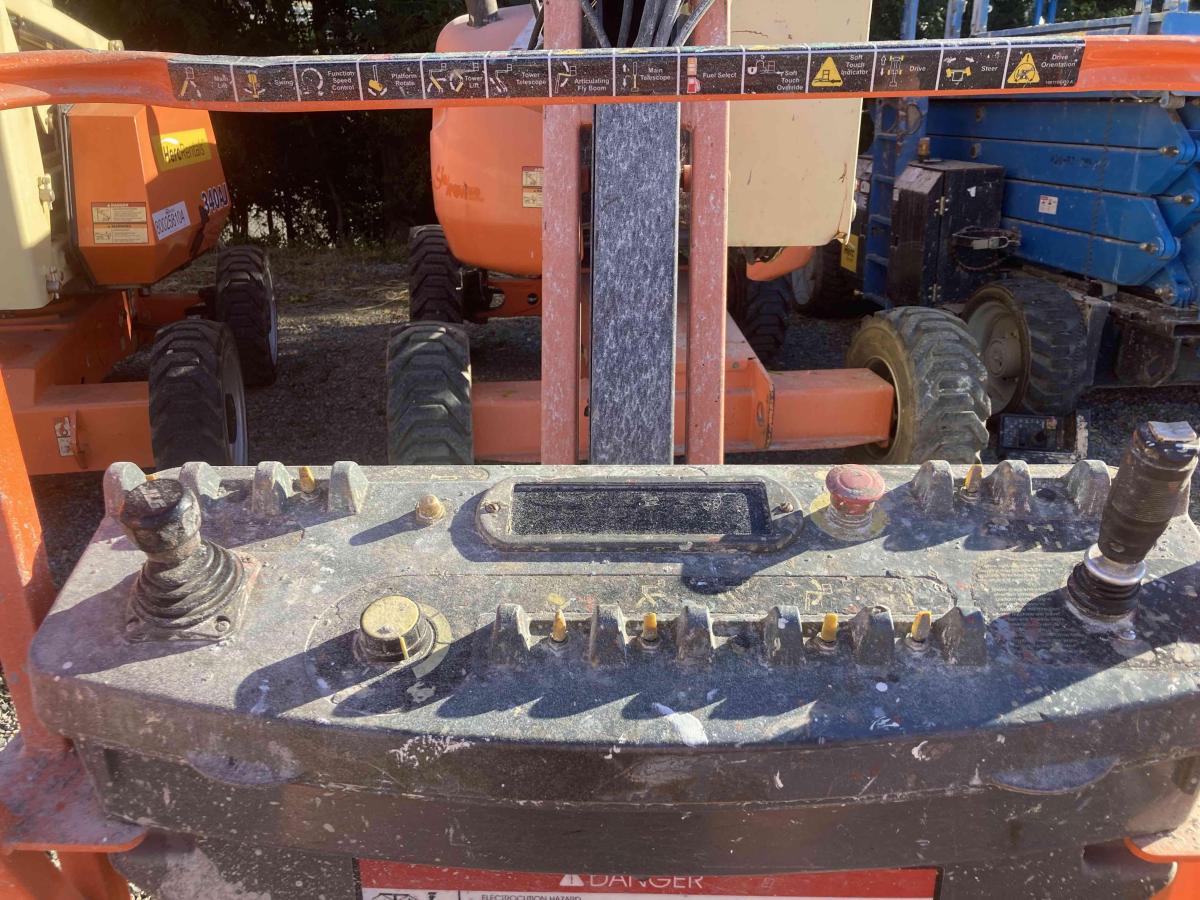 2015 JLG 450AJ