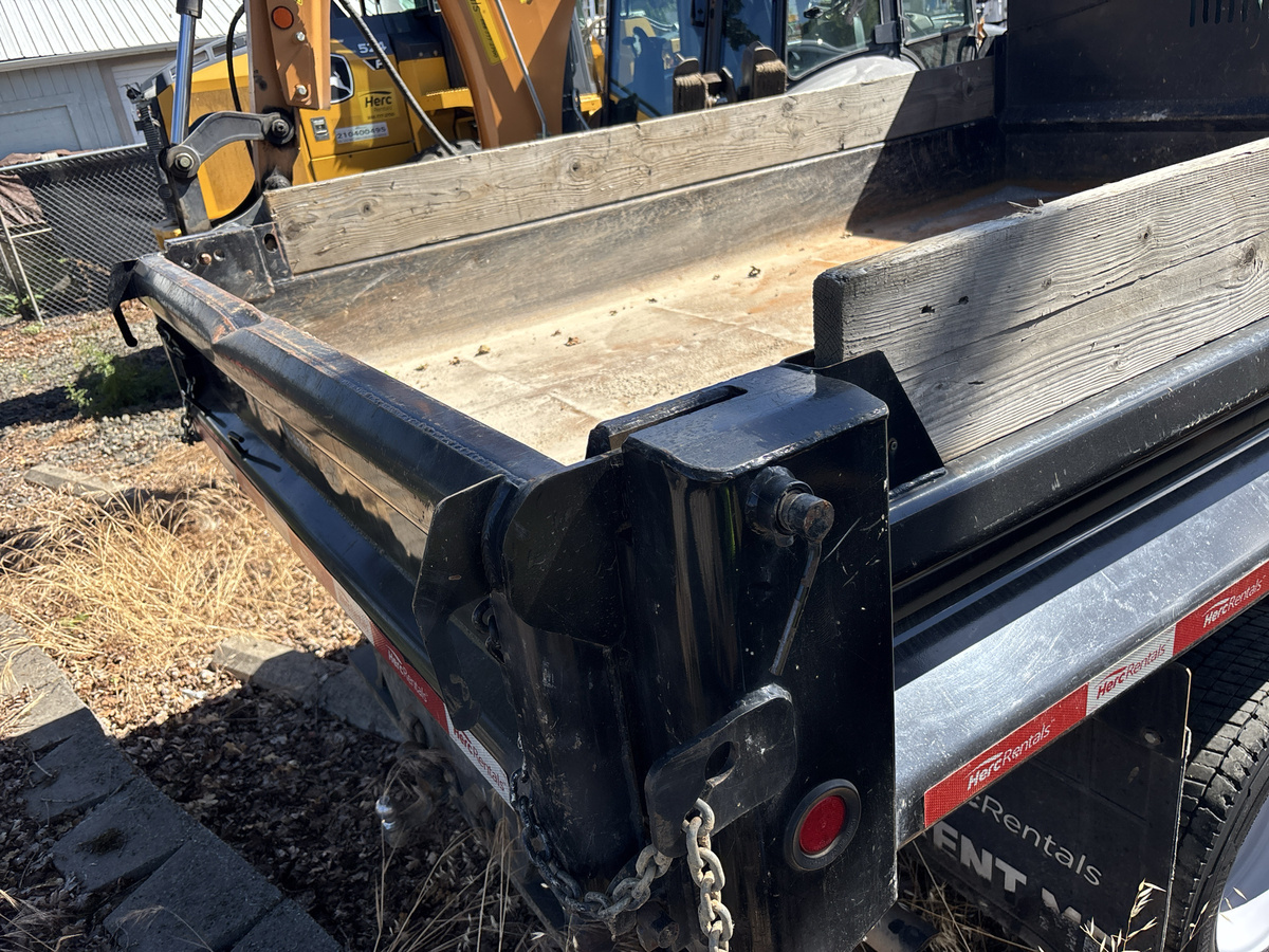 2021 Ford F550-4