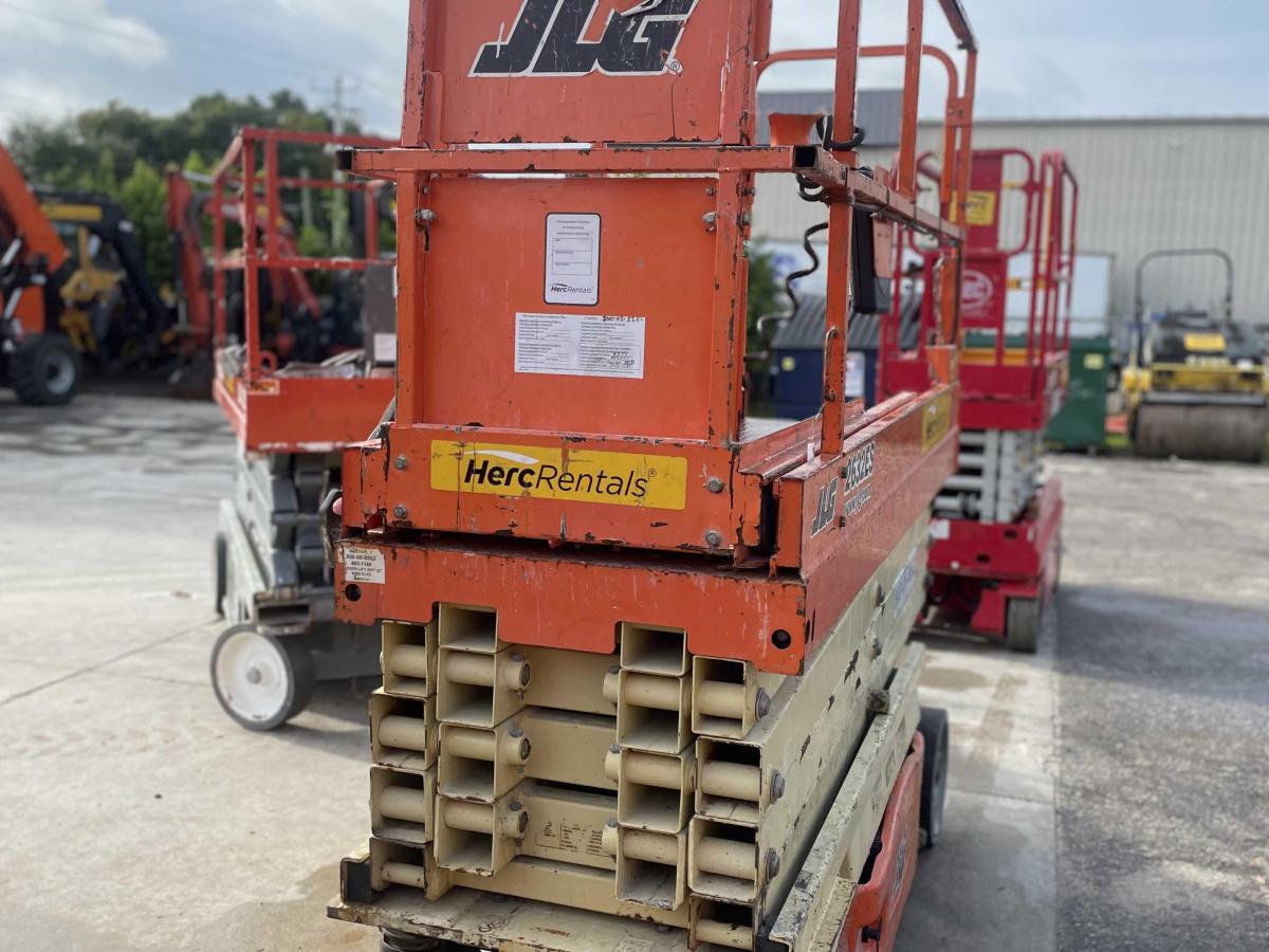 2016 JLG 2632ES