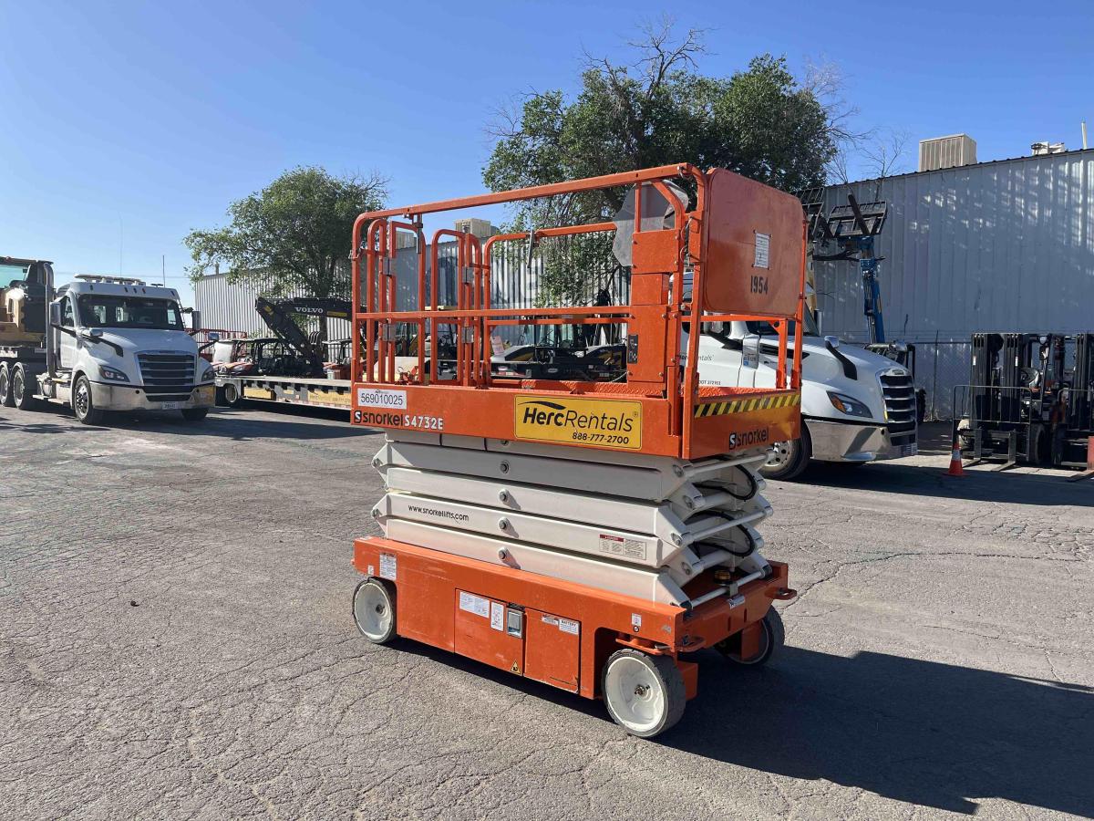 2022 Snorkel S4732E