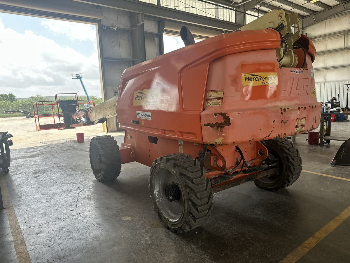 2018 JLG 660SJ-3