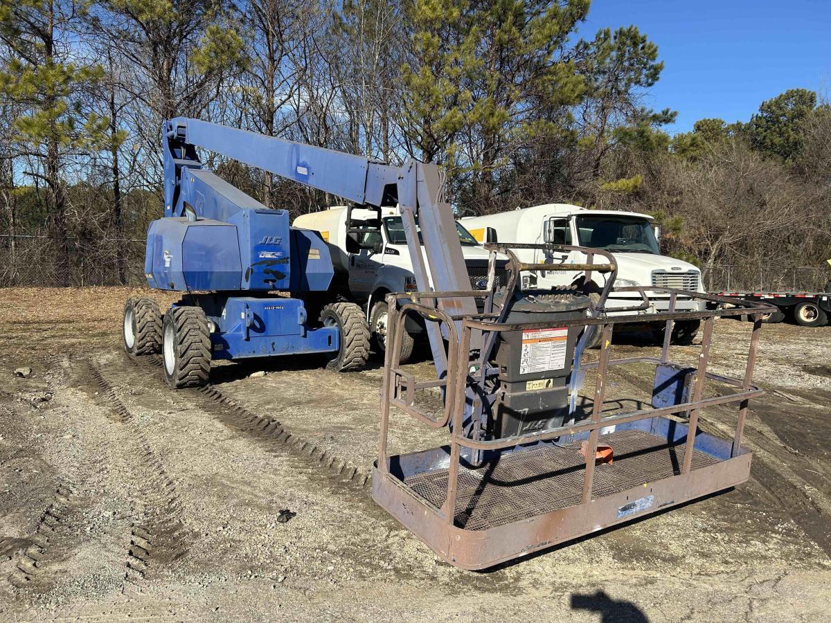 2016 JLG 800AJ-11