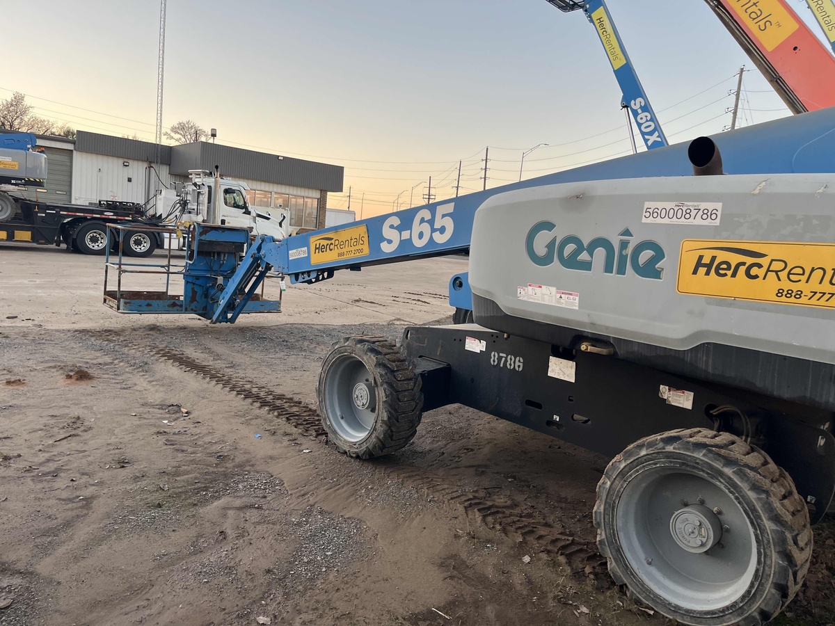 2017 Genie S-65
