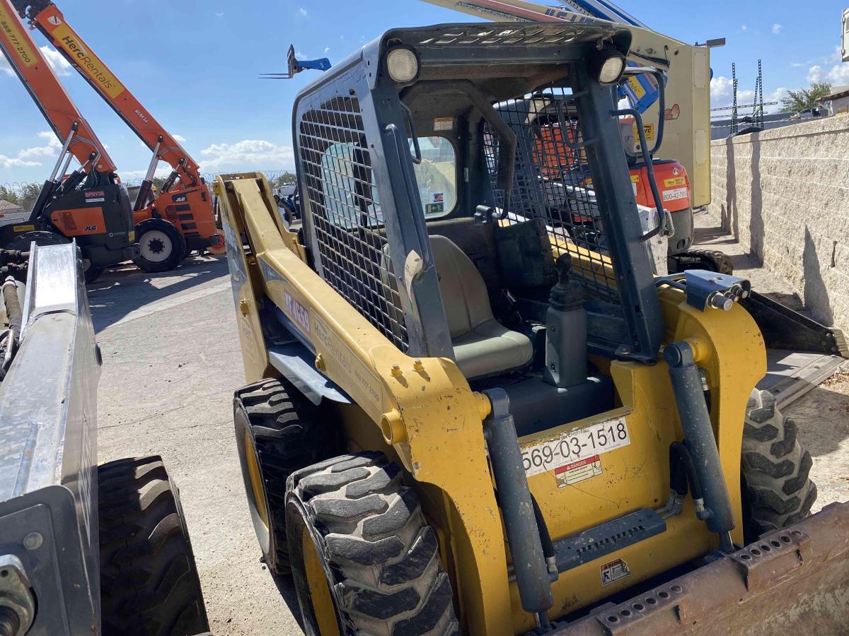 2017 Gehl R165-4