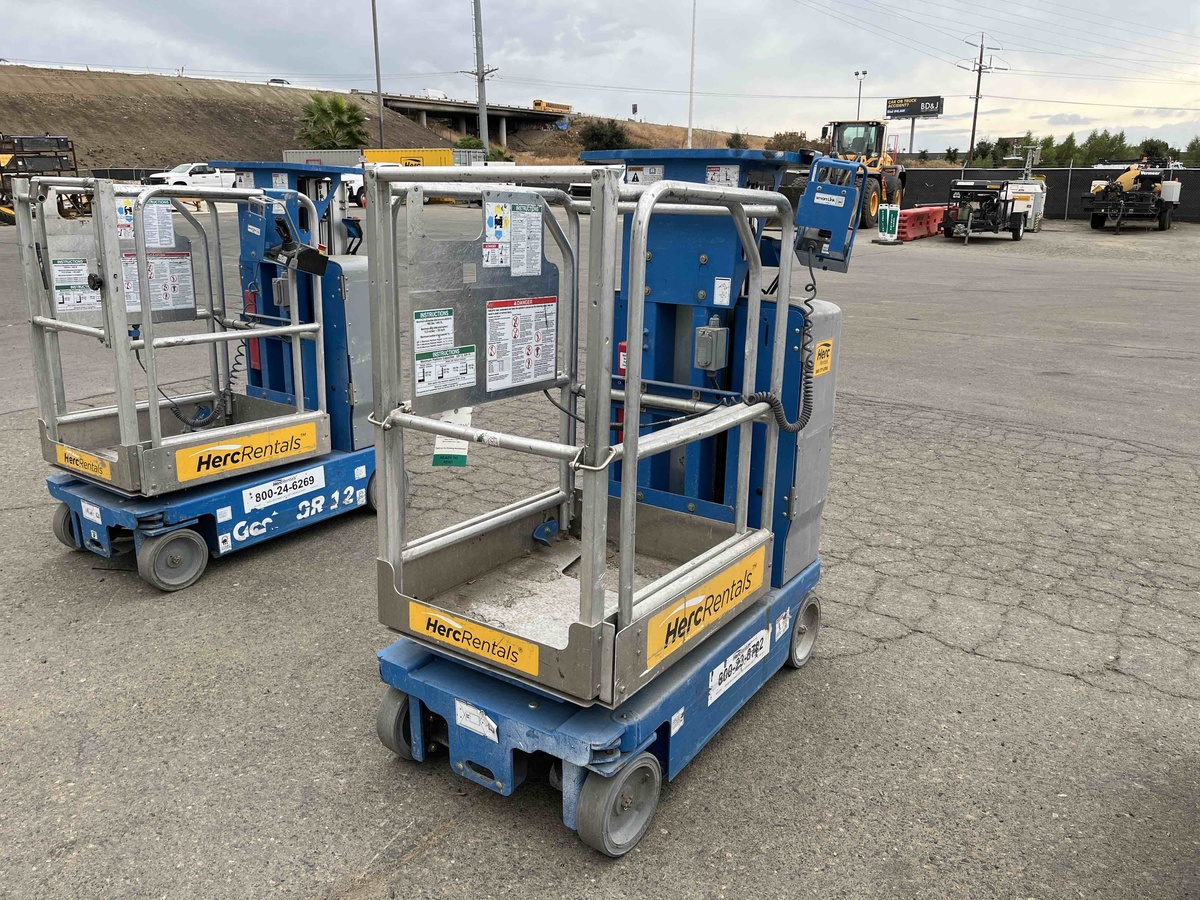2018 Genie GR-12-3