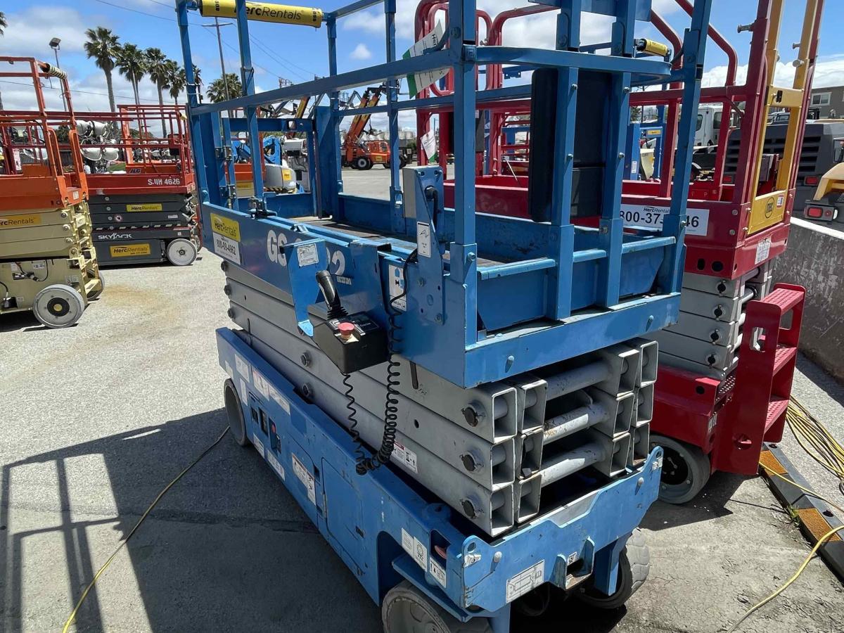 2016 Genie GS-2632