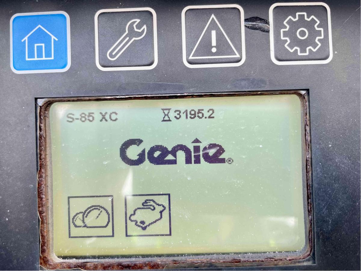 2018 Genie S-85XC