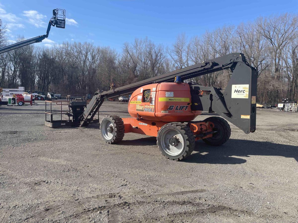2015 JLG 600AJ
