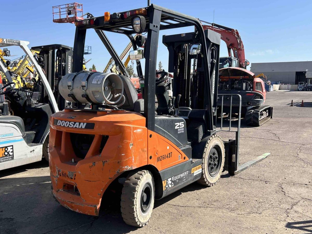 2018 Doosan G25E5