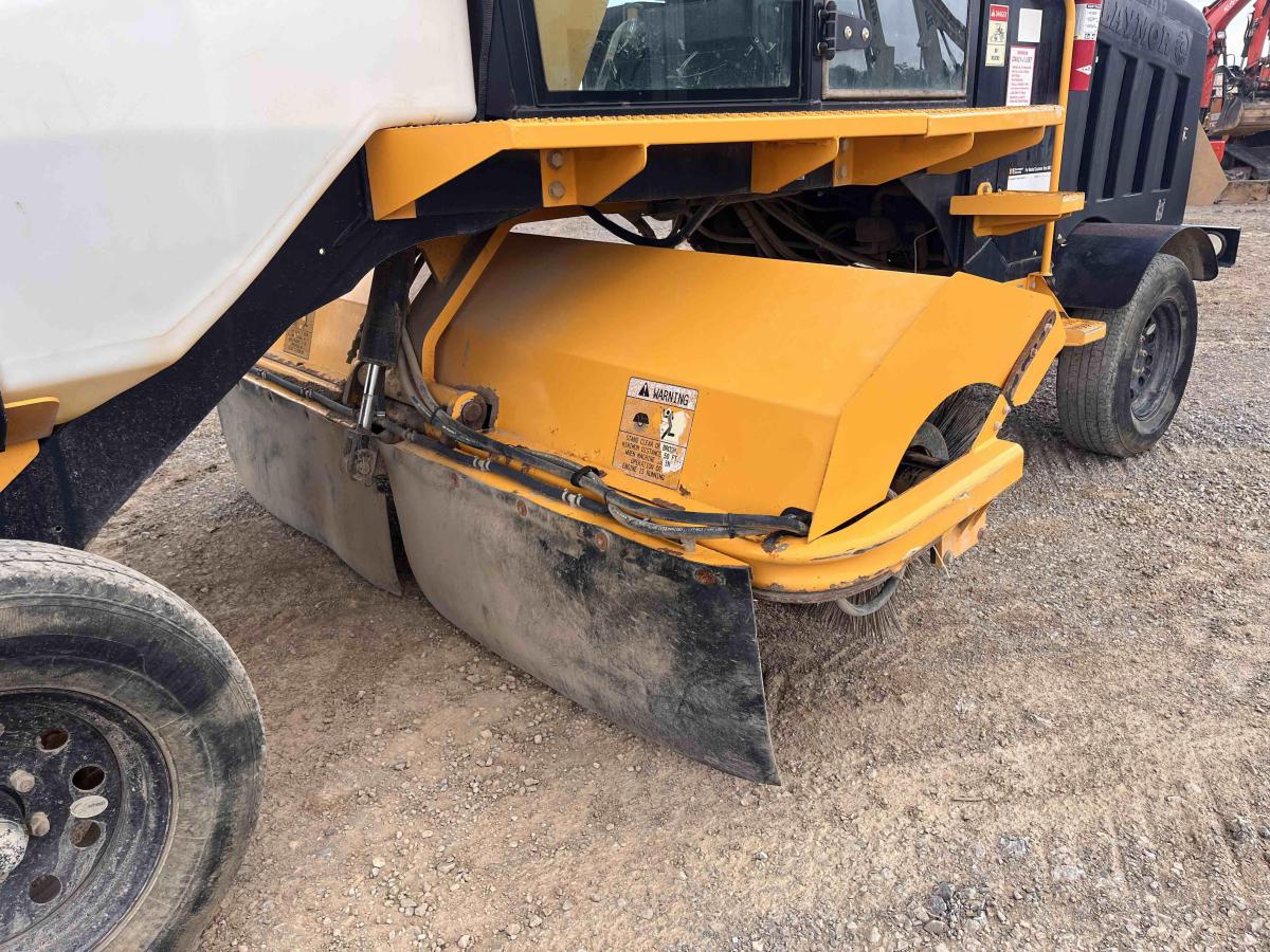 2019 LayMor SweepMaster 450-ST-16