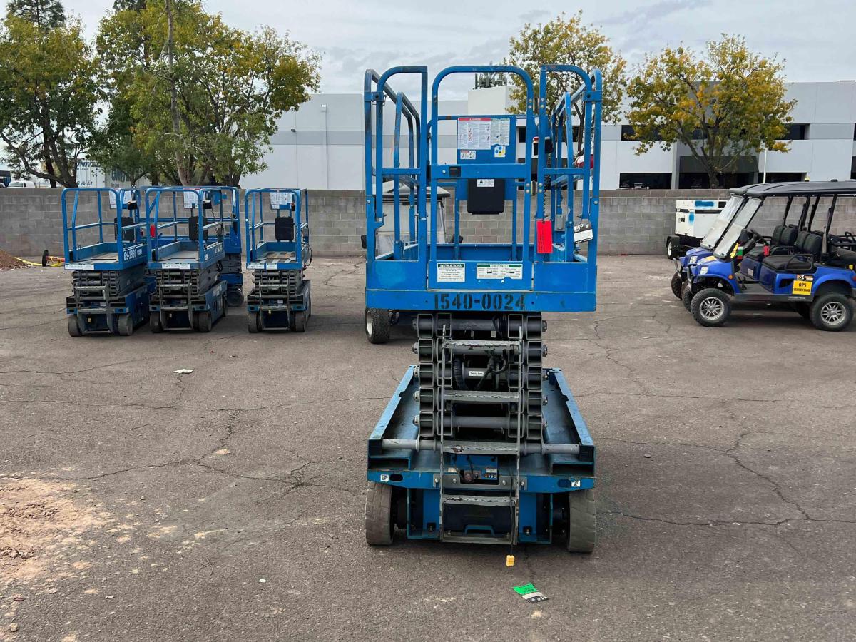 2016 Genie GS-4047