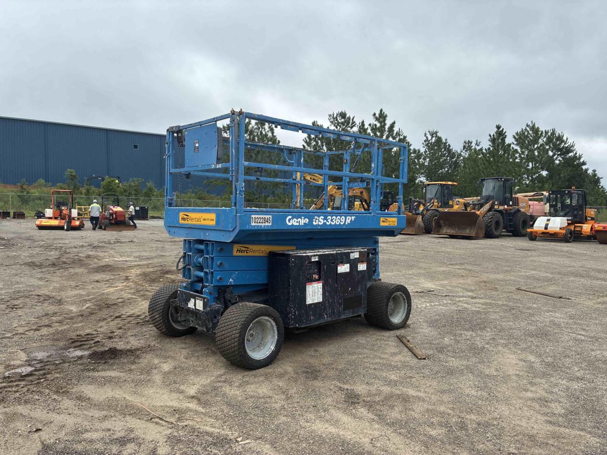 2017 Genie GS-3369 RT