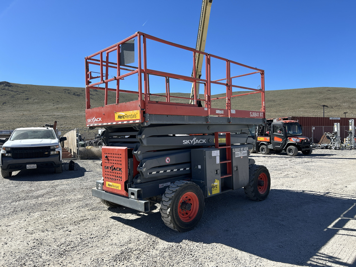 2017 Skyjack SJ8841 RT-5
