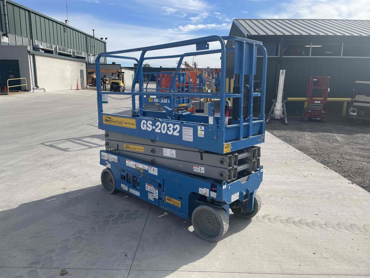 2019 Genie GS-2032