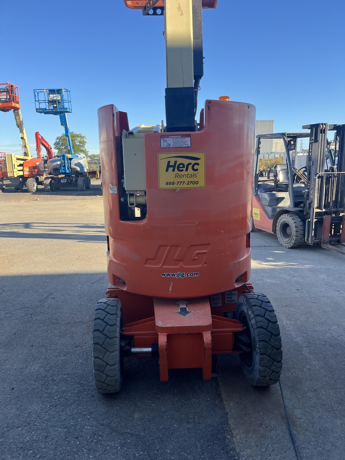 2015 JLG E300AJP-3