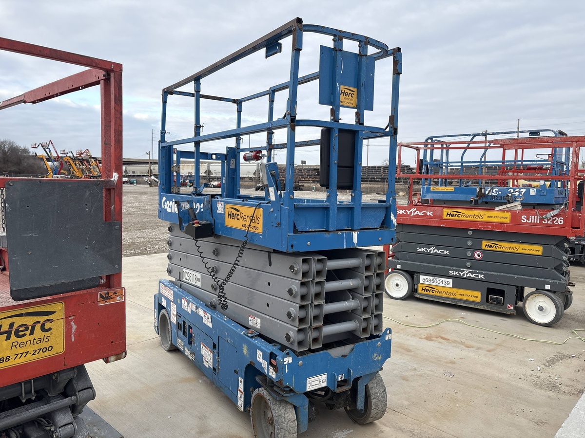 2018 Genie GS-3232-4