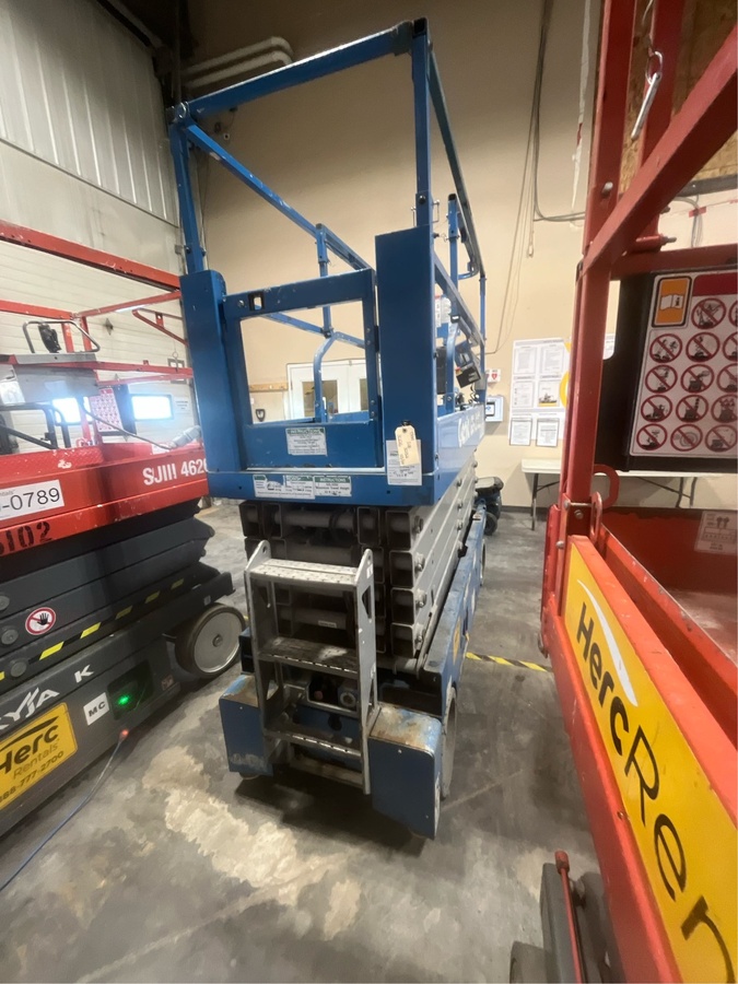 2018 Genie GS-3232-4