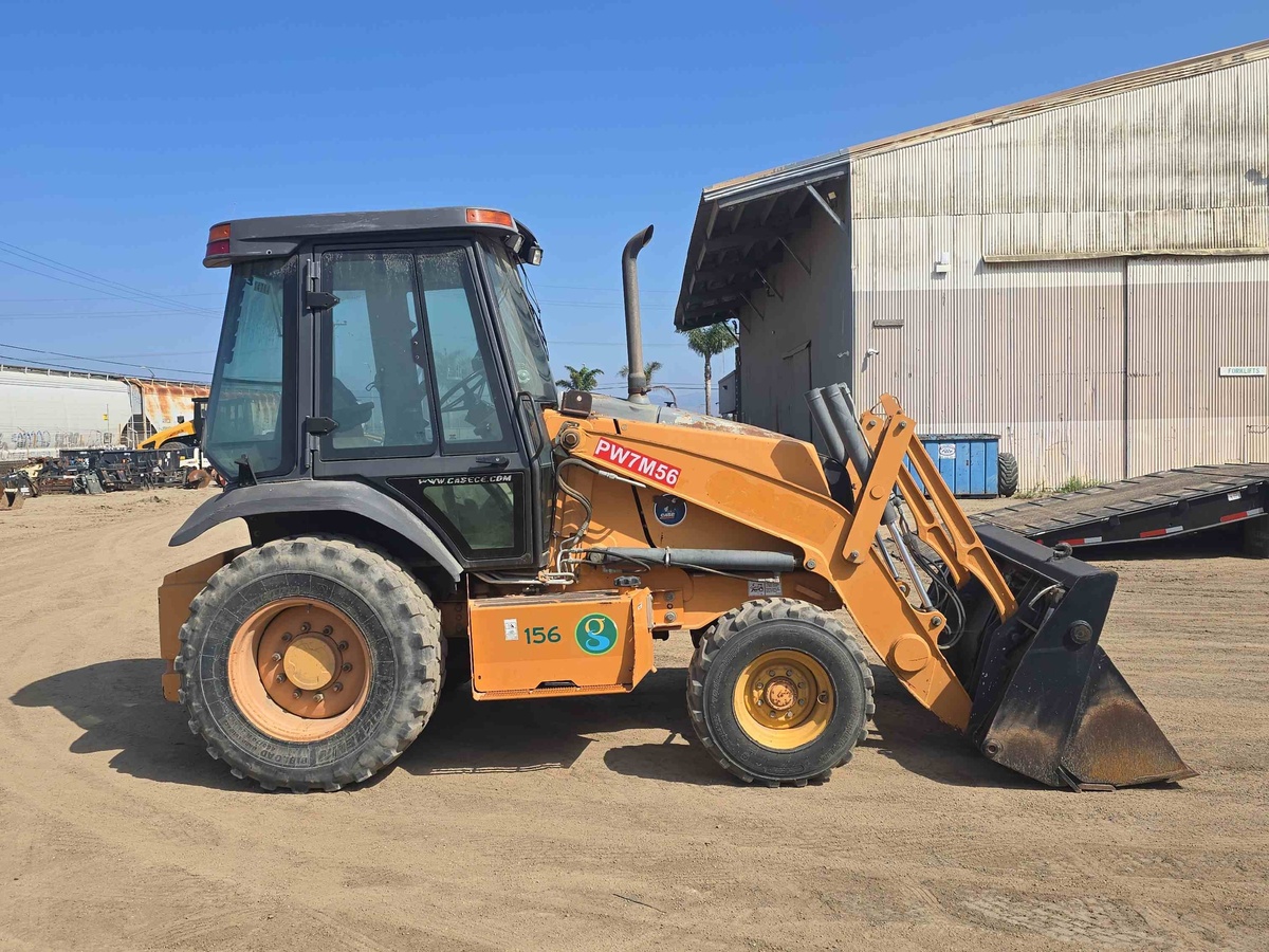 2013 Case 570N XT-6