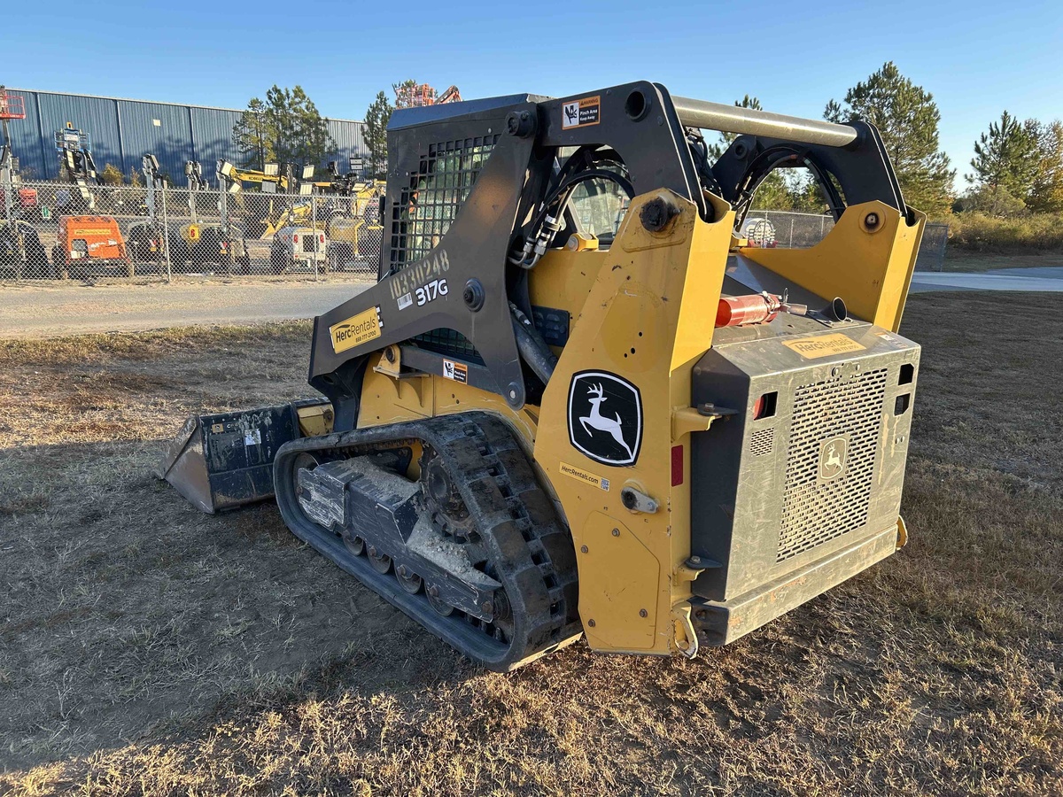 2021 John Deere 317G-3