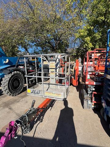 2017 JLG T500J