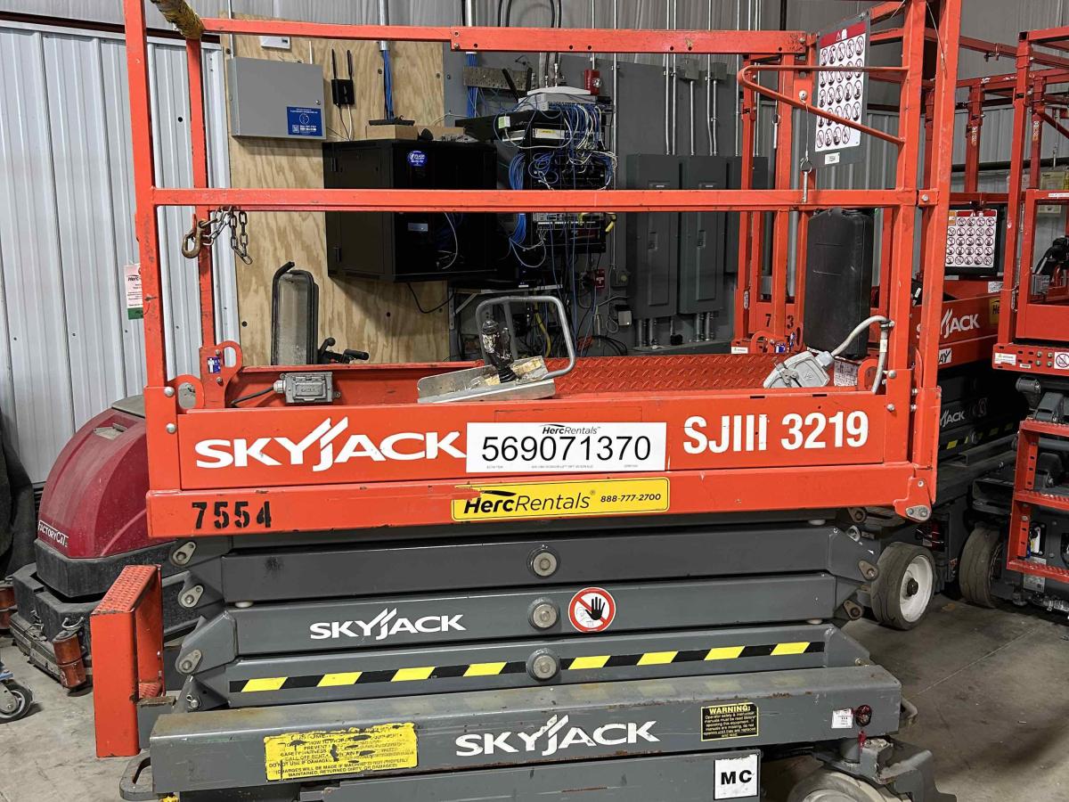 2016 Skyjack SJ3219