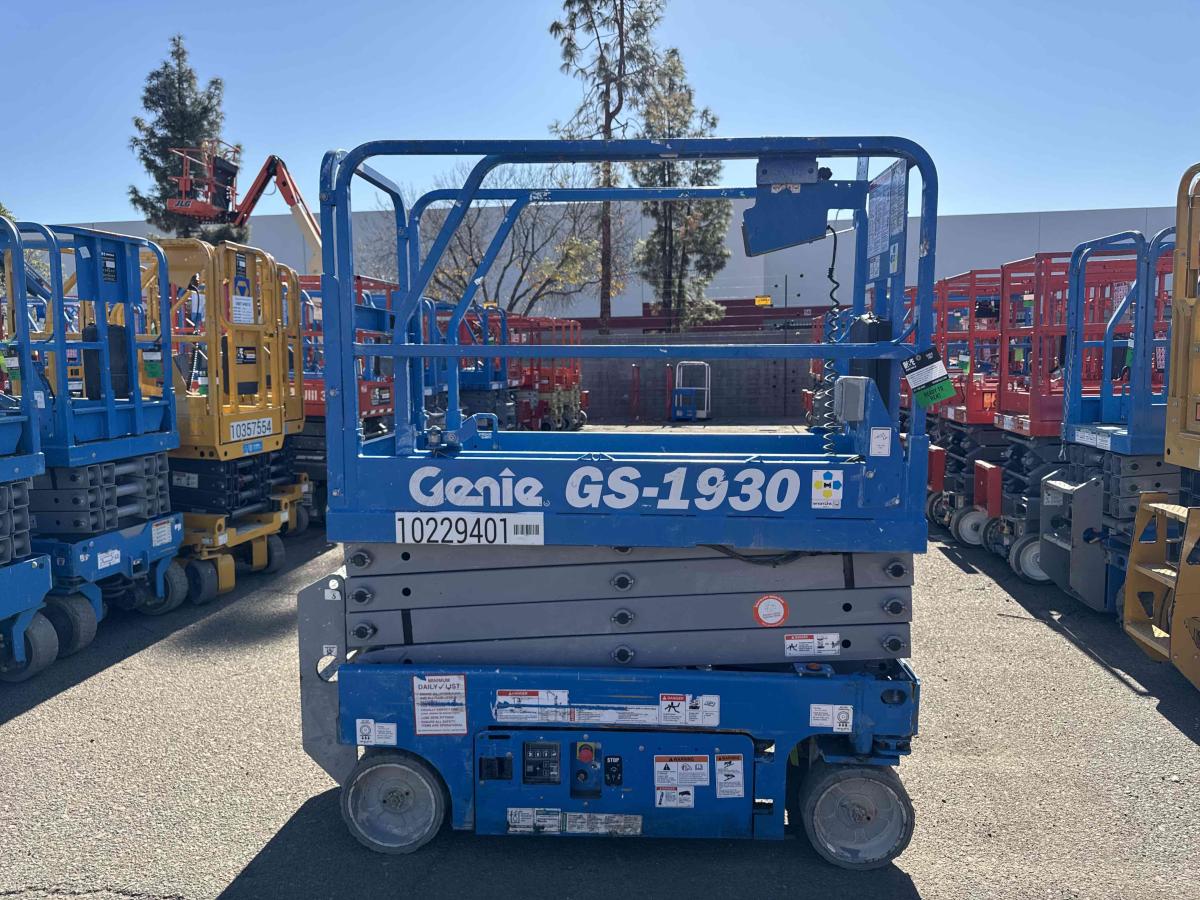 2017 Genie GS-1930