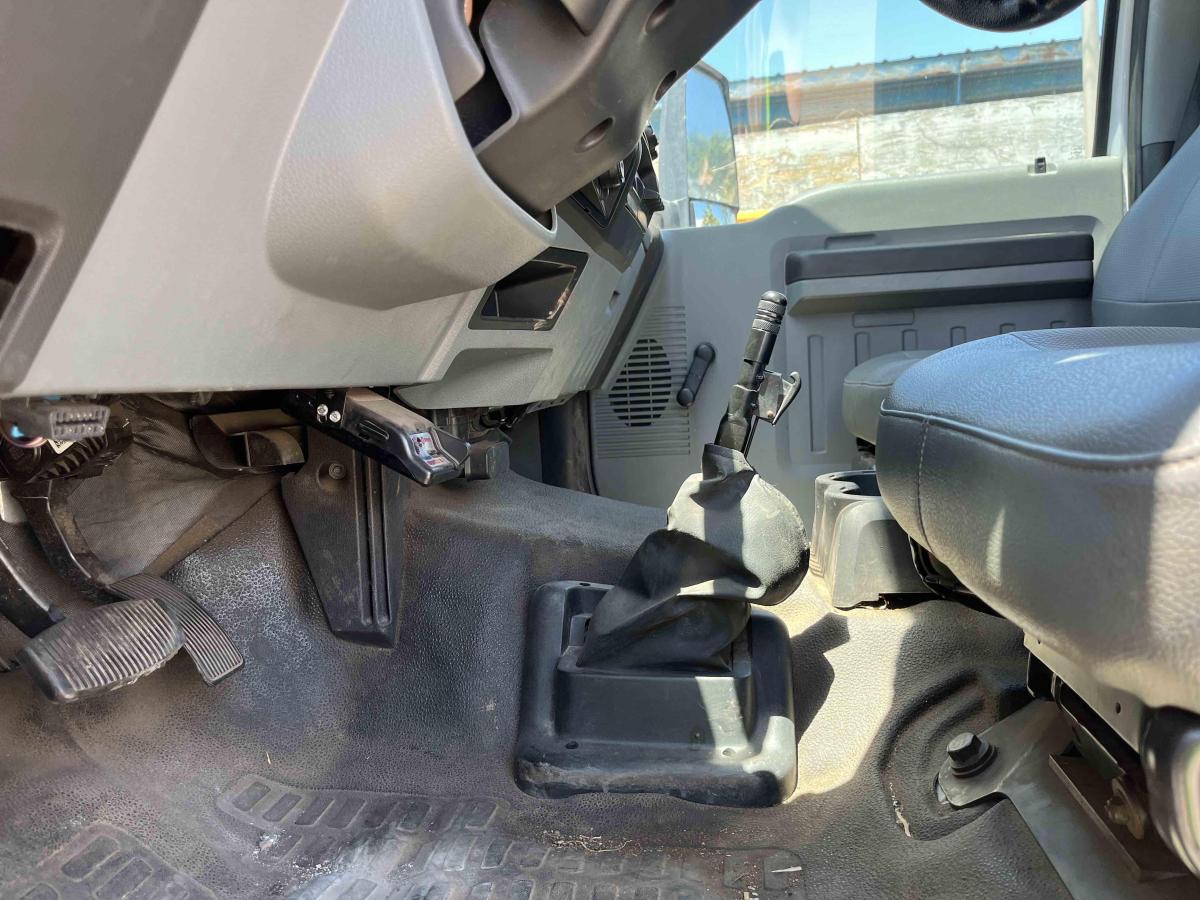 2016 Ford F650-6