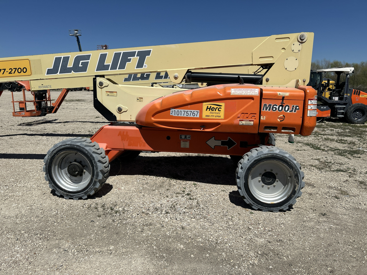 2015 JLG M600JP-6