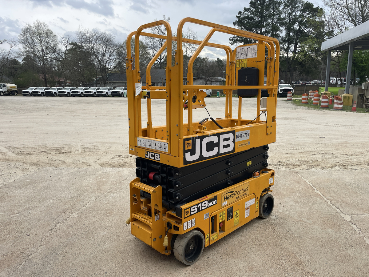 2023 JCB S1930E-4