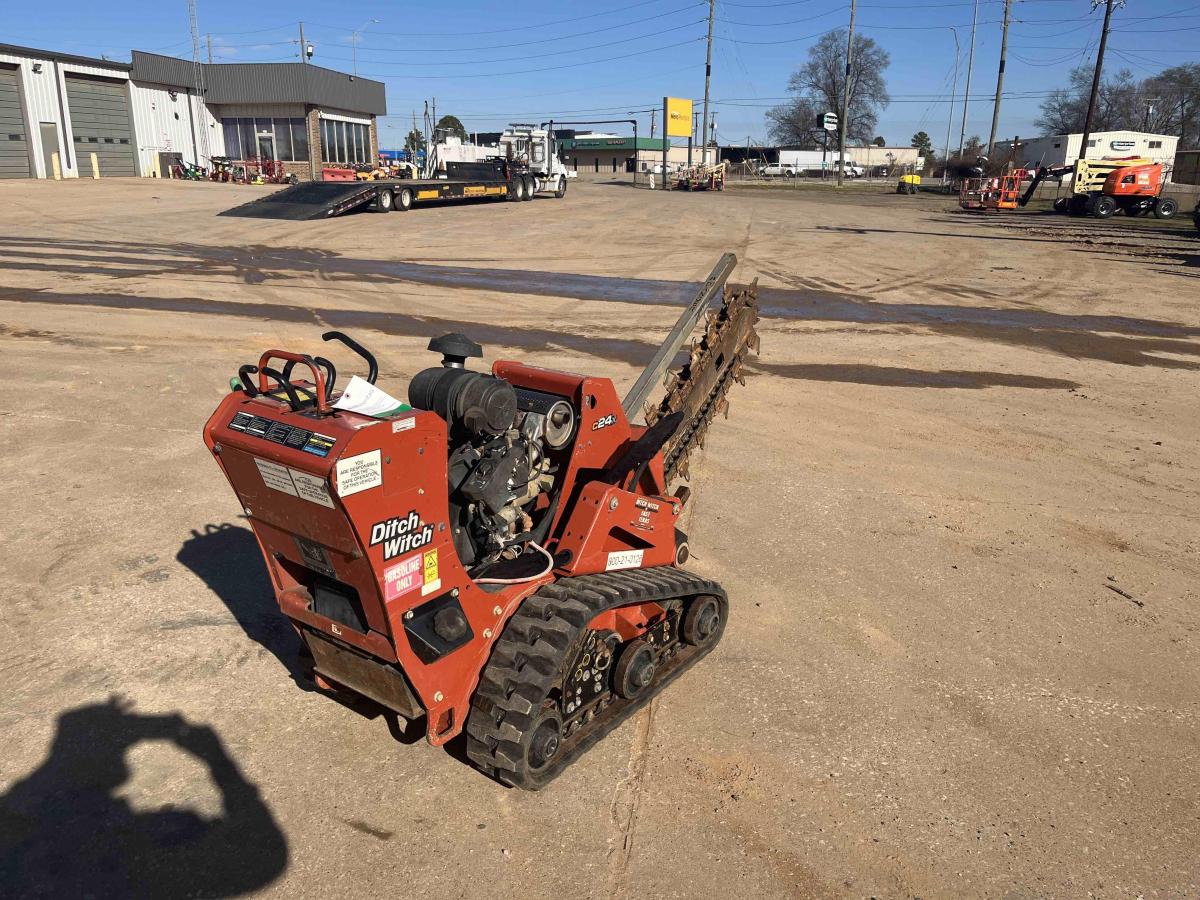 2018 Ditch Witch C24X