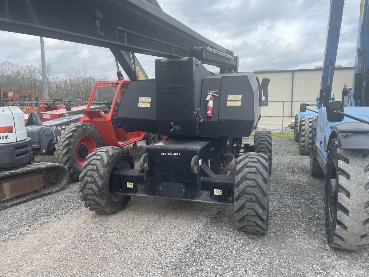 2014 JLG 800AJ