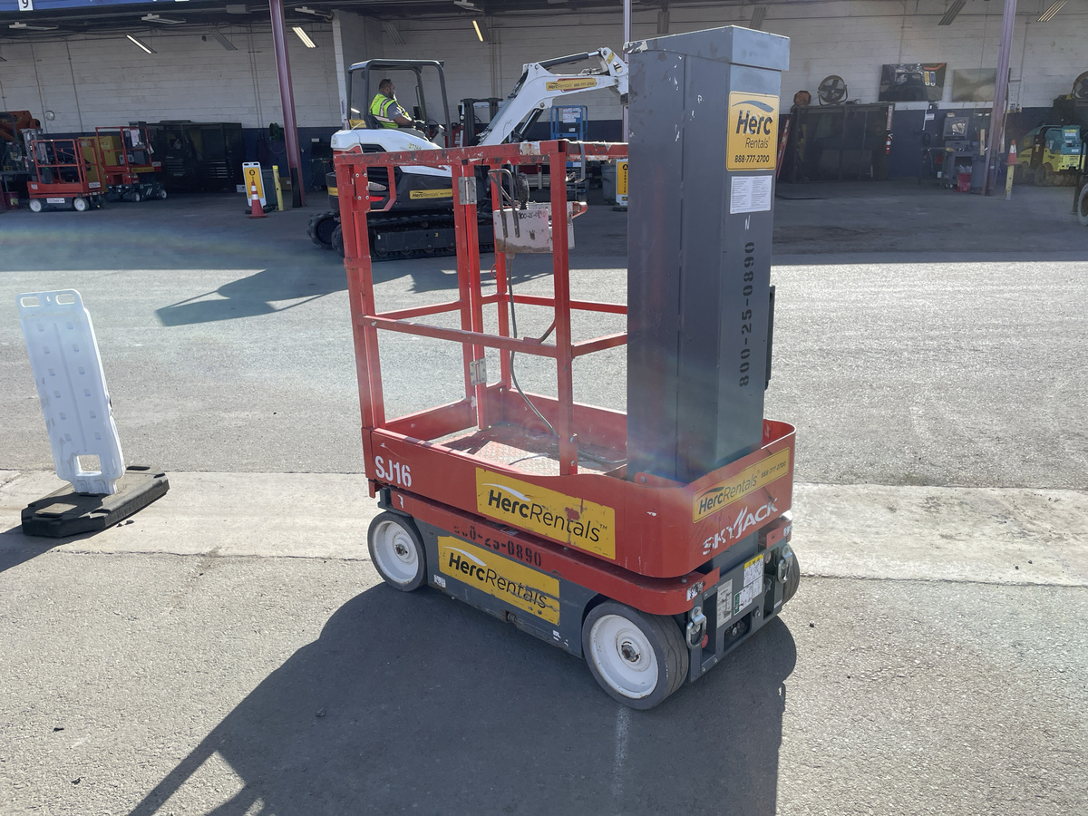 2019 Skyjack SJ16