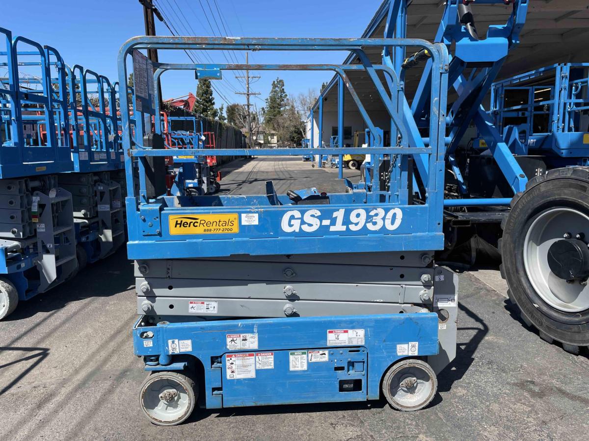 2015 Genie GS-1930
