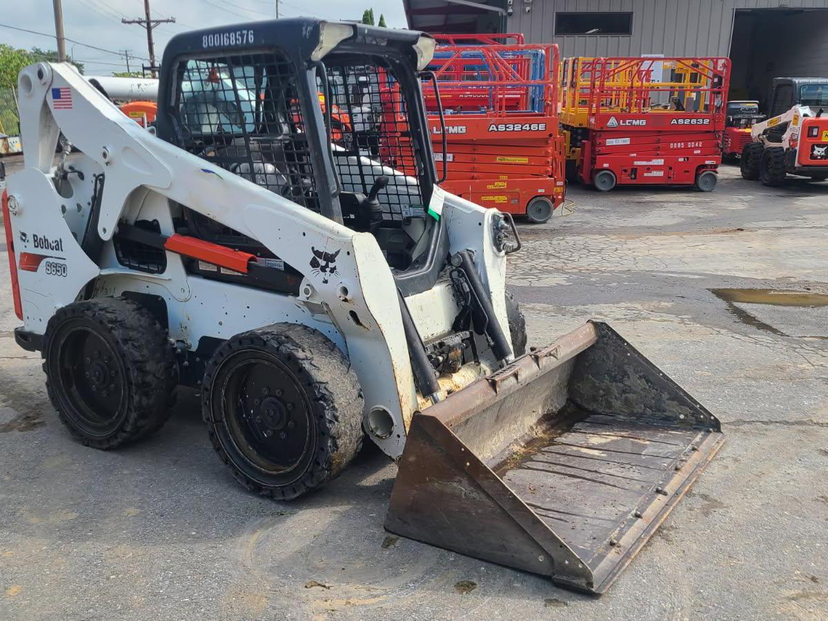 2017 Bobcat S650-11