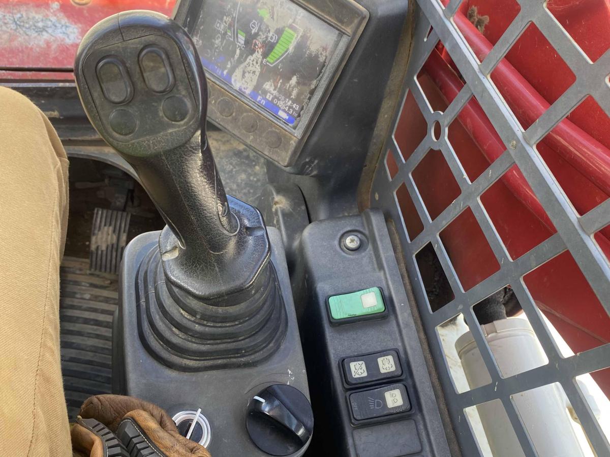 2021 Takeuchi TL8R2-11