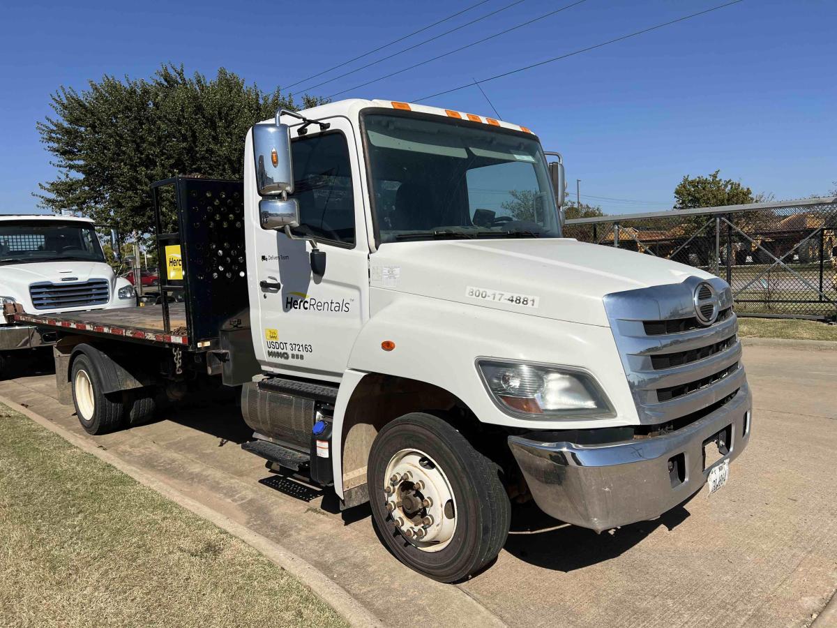 2017 Hino 258