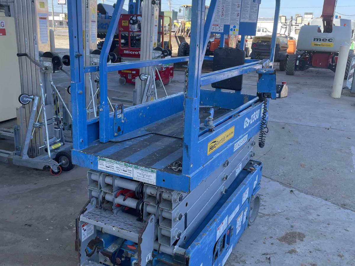 2018 Genie GS-1930