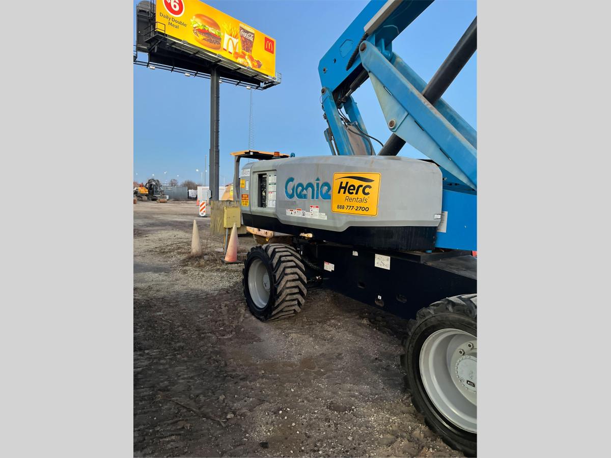 2019 Genie S-85
