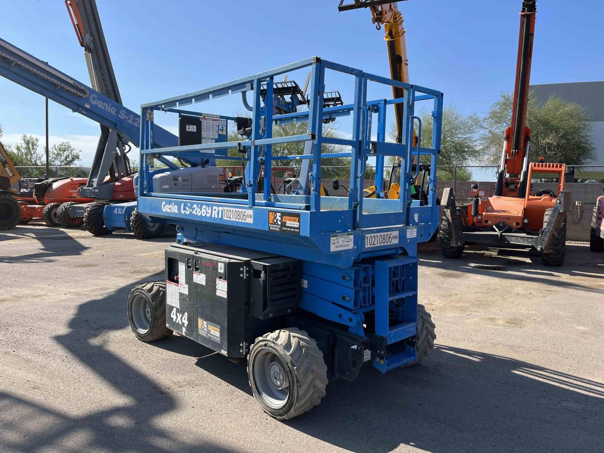 2017 Genie GS-2669 RT