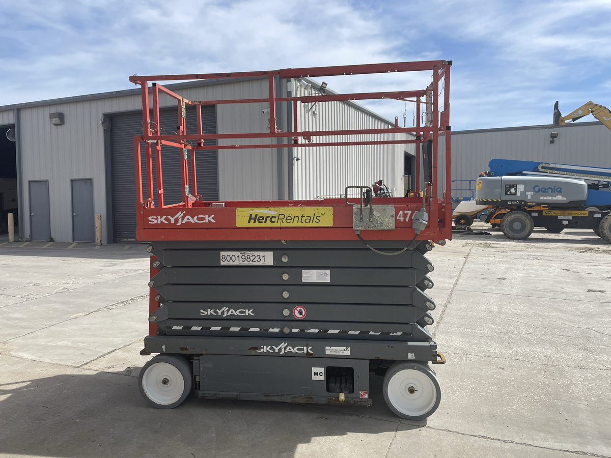 2018 Skyjack SJ4740