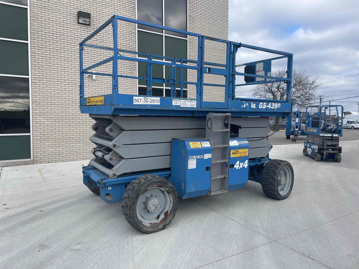 2014 Genie GS-4390 RT