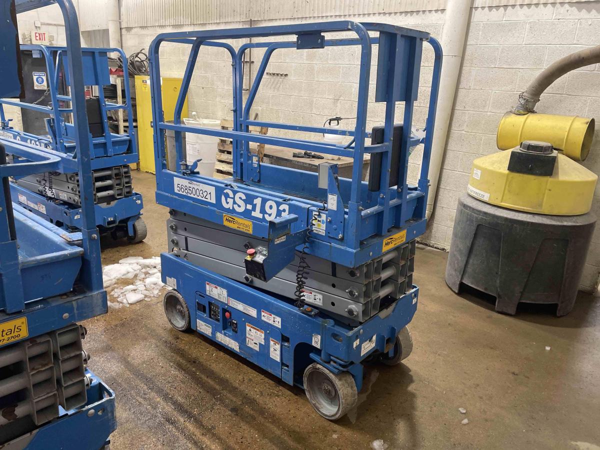 2018 Genie GS-1930